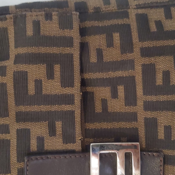 Fendi Bag - Picture 4 of 6